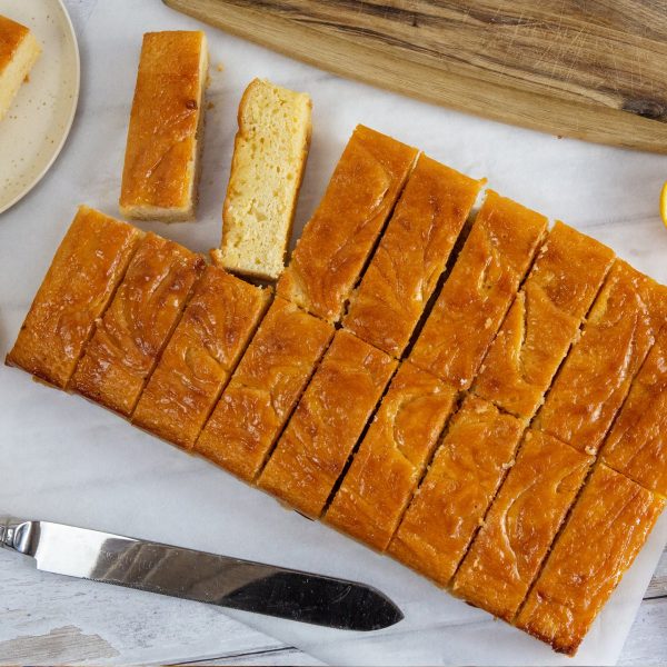 CAKESMITHS LEMON DRIZZLE TRAYCAKE 1X18PTN